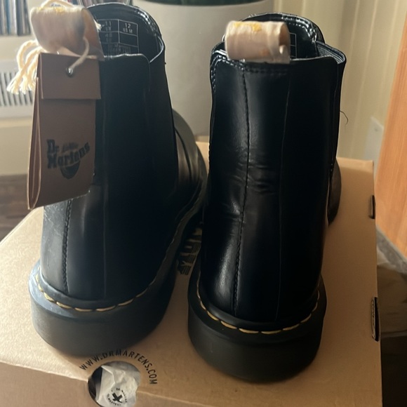 Dr Marten's Vegan 2976 Felix Chelsea Boot size 12 - Picture 5 of 6
